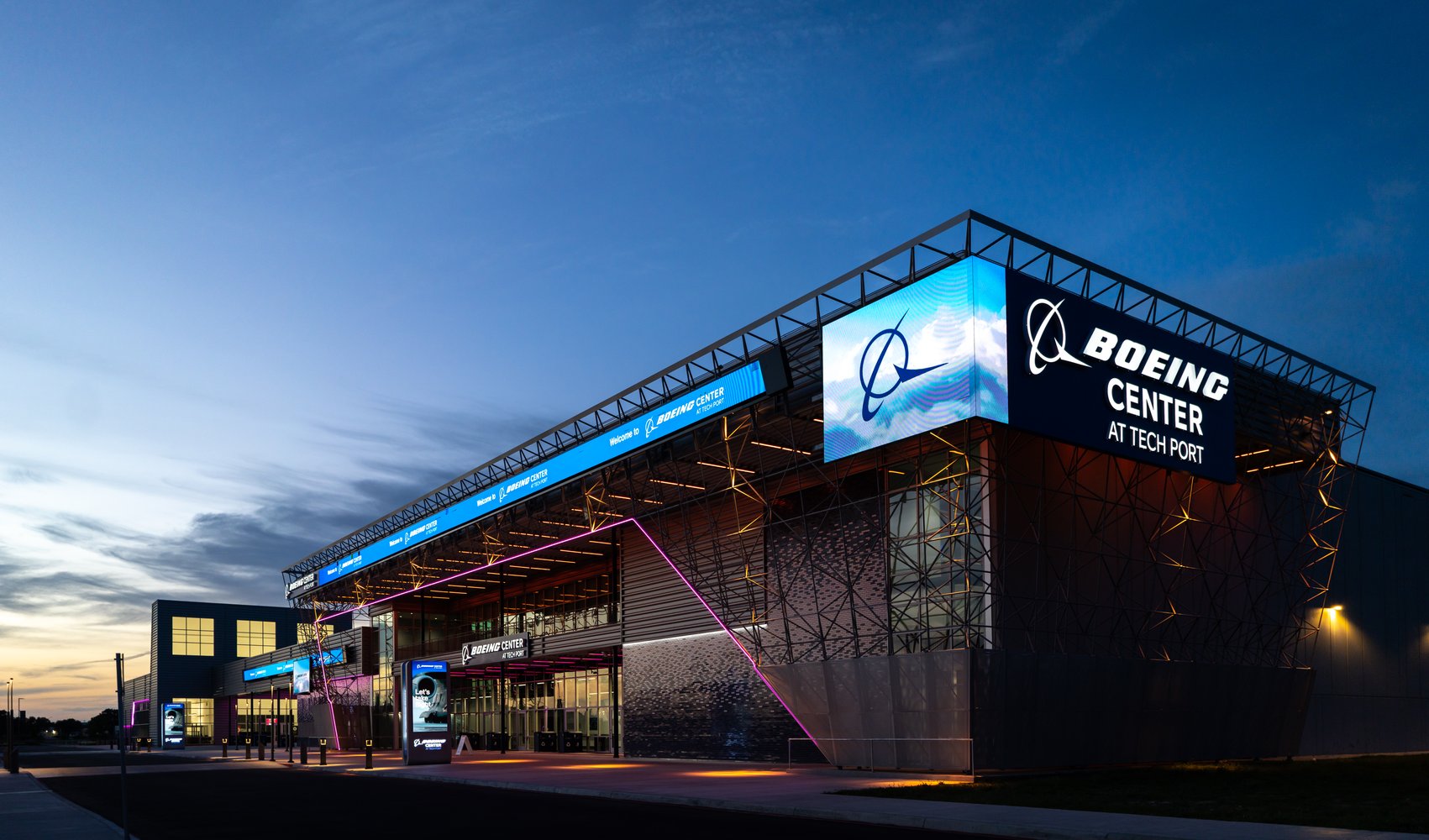 boeing center twilight exterior-01382